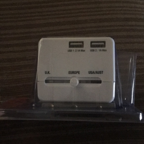 Worldwide Adapter - Picture 4 of 4